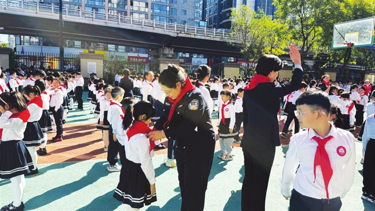 太圖自助圖書(shū)館學(xué)府站投入運(yùn)行 滿(mǎn)足市民借還圖書(shū)的需求