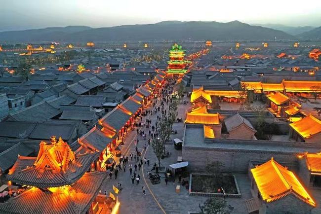 讓知識(shí)“活”起來 暑期“跟著課本去旅行”升溫